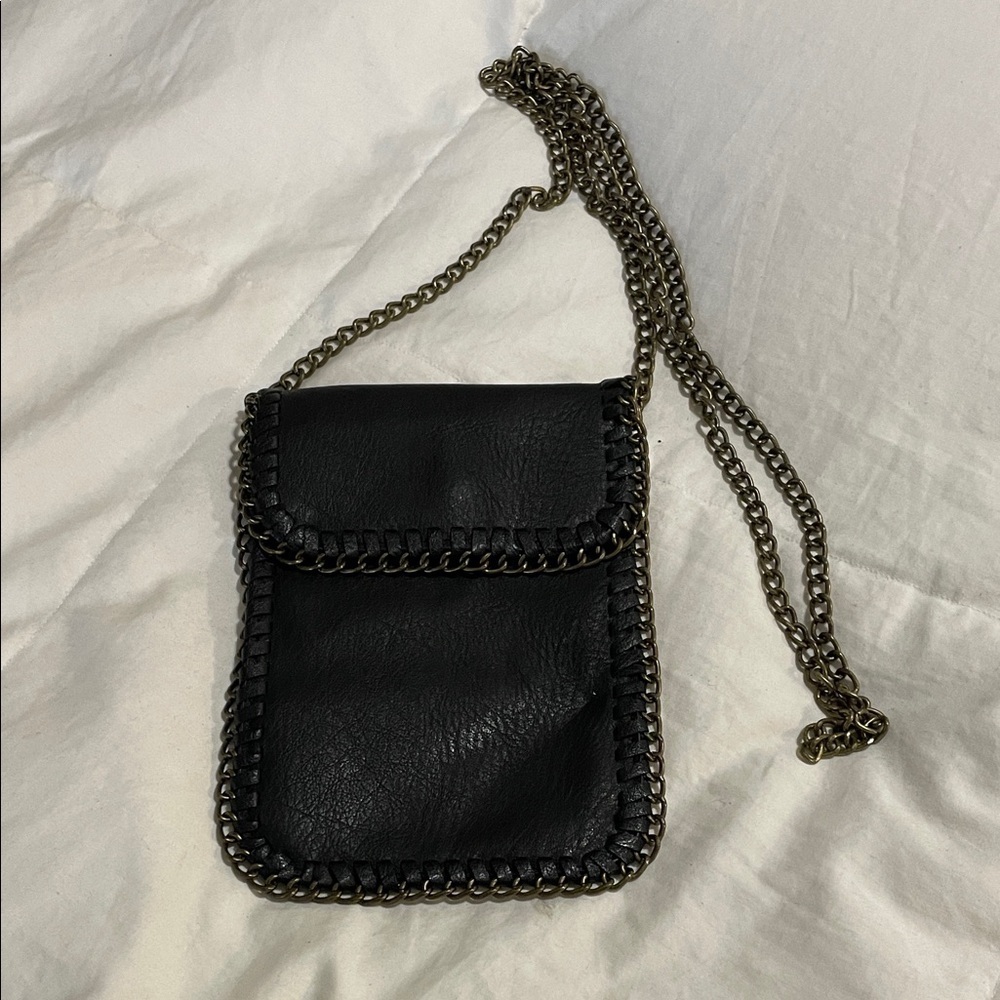 Black | Curb Chain Trim| Faux Leather | Whipstitching | Chain Strap | Crossbody